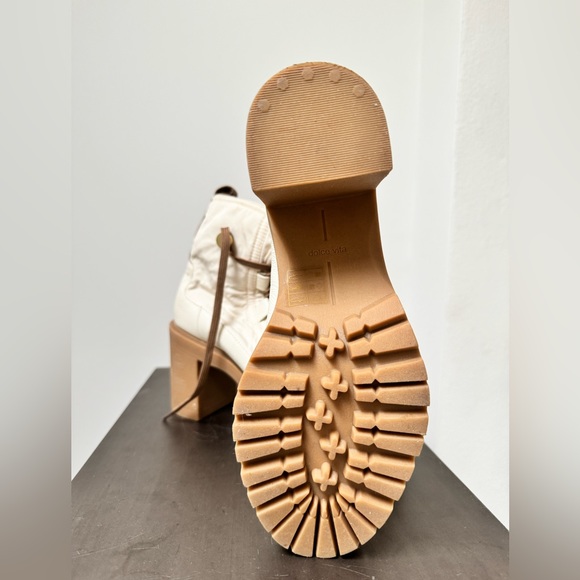 White Dolce Vita Lace Up Boots with Chunk Heel- size 6- Like New - Picture 2 of 4